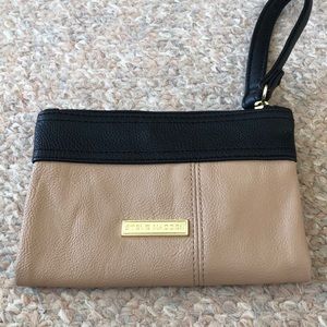 BUNDLE FOR $5! NWOT Steve Madden wristlet/clutch.